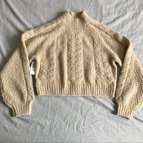 NWT Aritzia Sunday Best Melly sweater - Picture 3 of 4